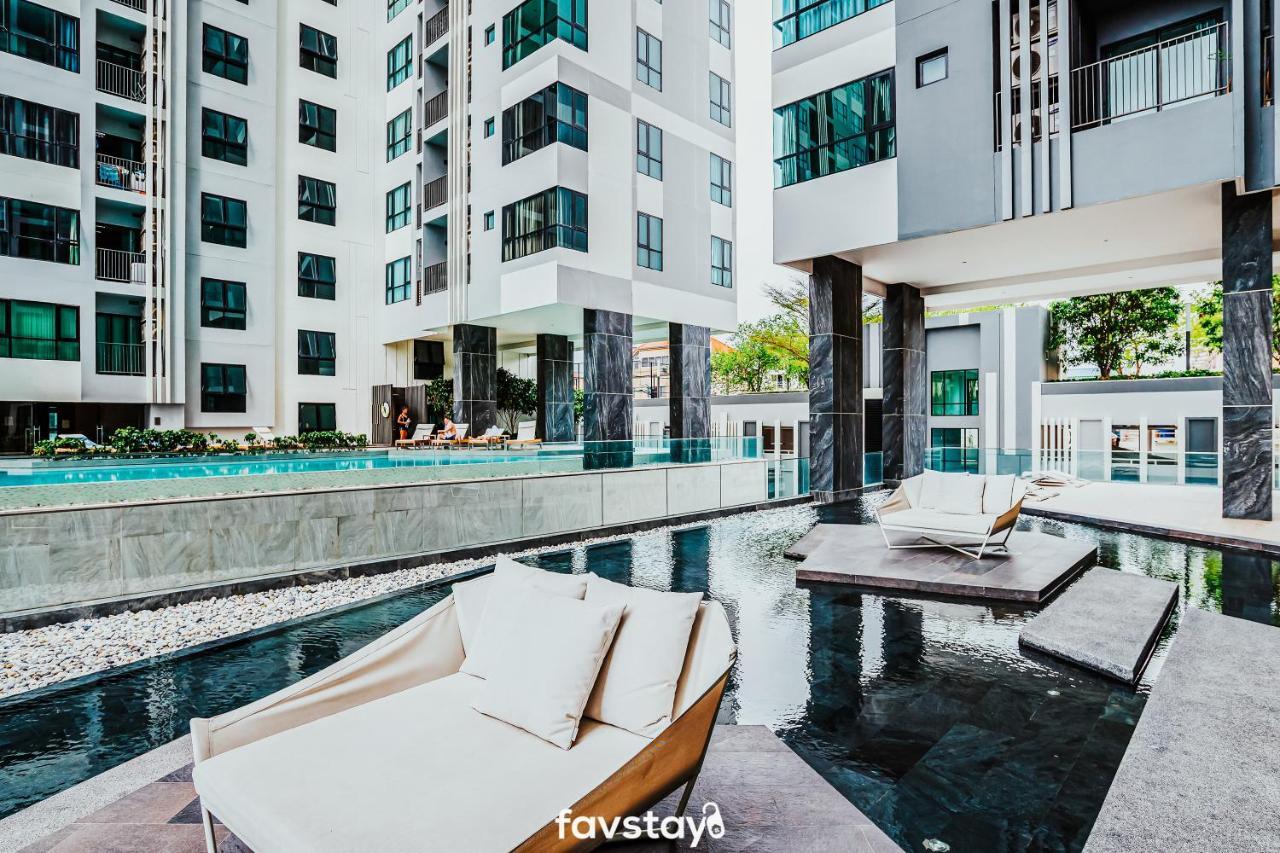 Favstay - The Base Central Pattaya Exteriér fotografie
